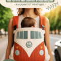 Porte-bébé en forme de combi Volkswagen sur un chemin en ville, avec un enfant dedans