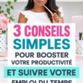 Une femme souriante, assise sur un vélo, planifiant sa journée de manière productive.