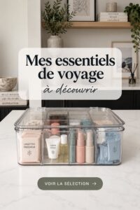 Essentiels de voyage illustrant confort et praticité pour femmes