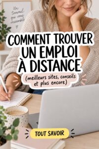 Femme heureuse devant un ordinateur à son bureau à domicile, travaillant à distance.